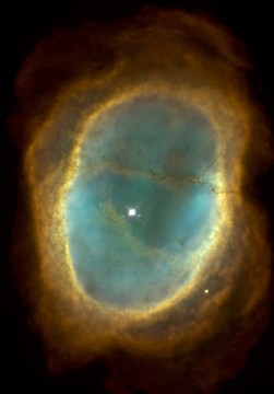 Ring Nebula. Photo © NASA
